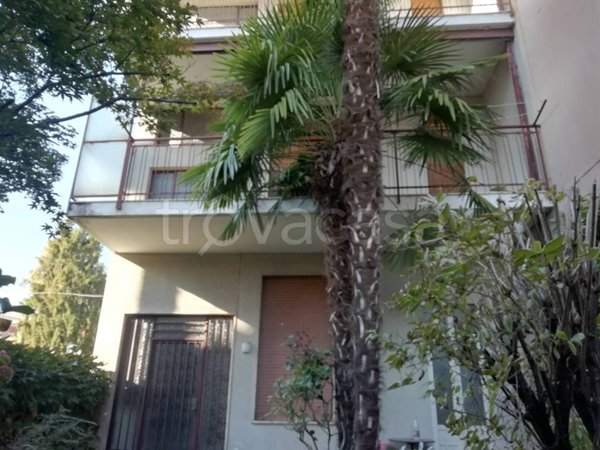 appartamento in affitto ad Arona