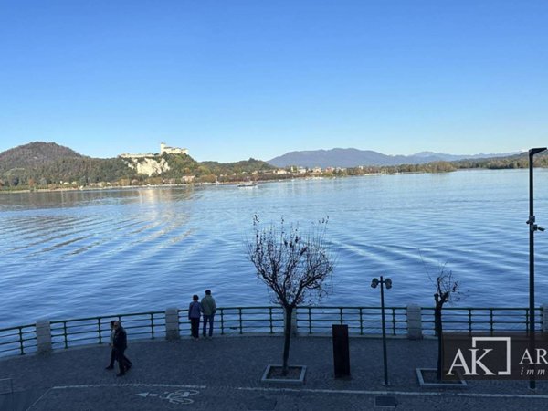 appartamento in affitto ad Arona
