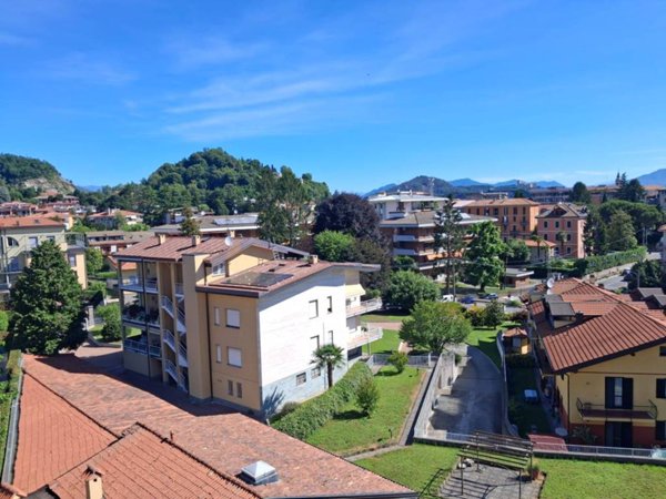 appartamento in affitto ad Arona in zona Mercurago
