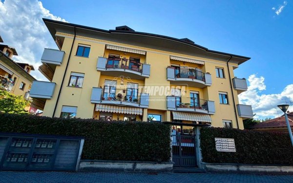 appartamento in affitto ad Arona