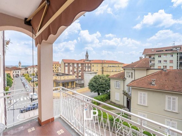 appartamento in affitto ad Arona