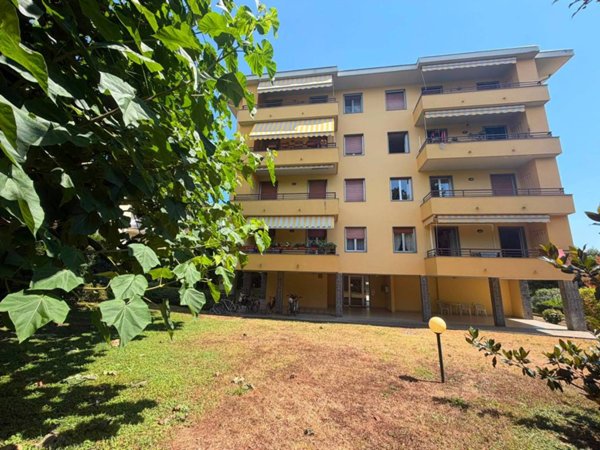 appartamento in affitto ad Arona in zona Mercurago