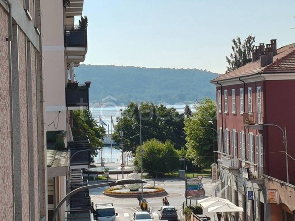 appartamento in affitto ad Arona