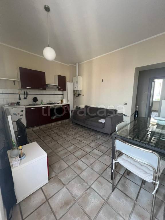 appartamento in affitto ad Arona