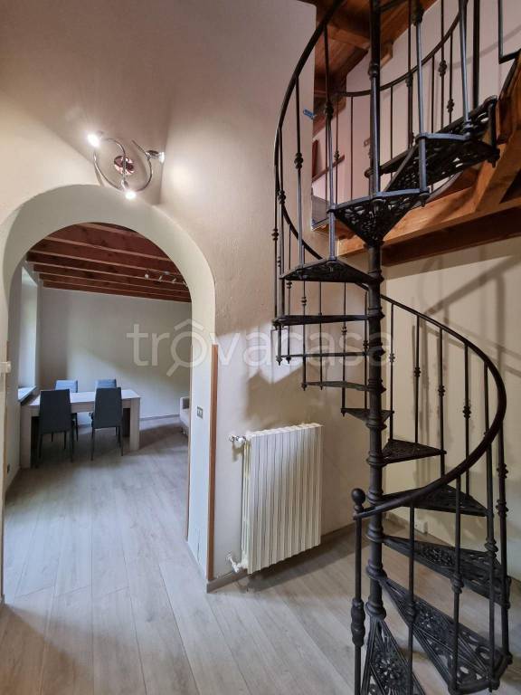 appartamento in affitto ad Arona