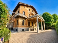 casa indipendente in affitto ad Arona