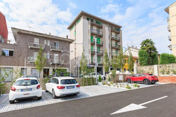 appartamento in affitto ad Arona