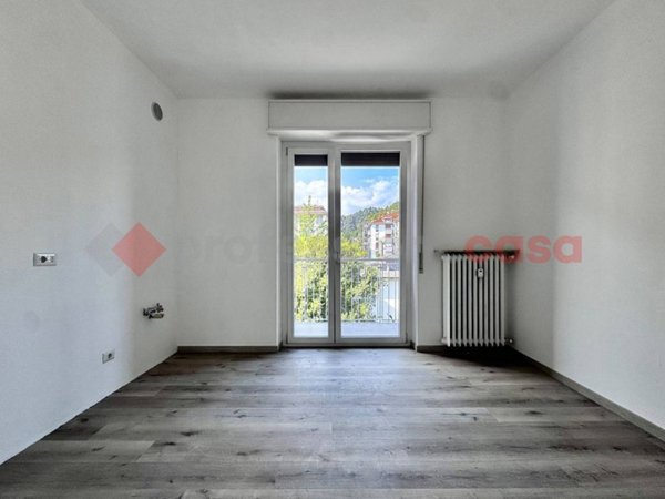 appartamento in affitto ad Arona