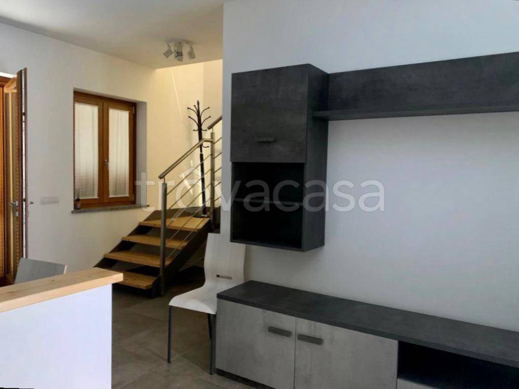 appartamento in affitto a Bellinzago Novarese