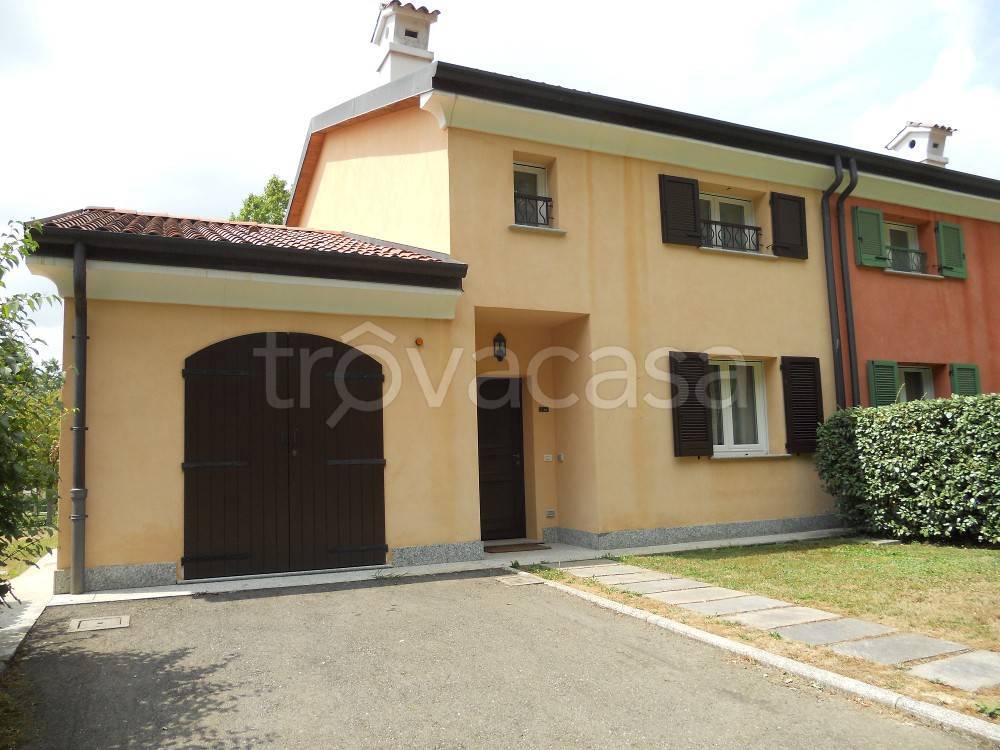 casa indipendente in affitto a Bogogno