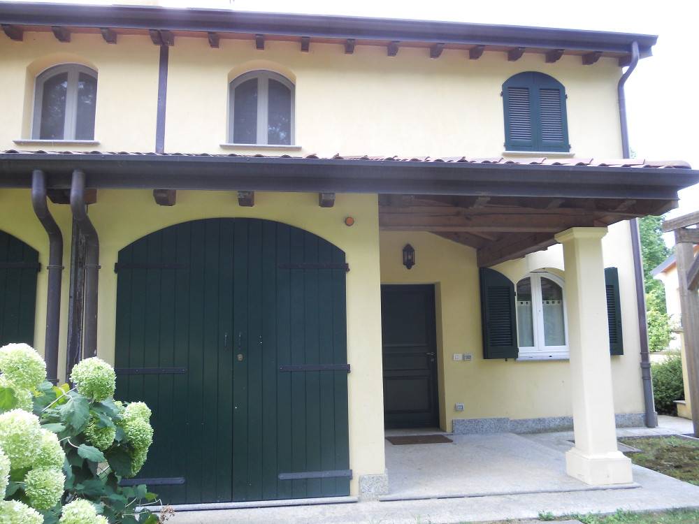 casa indipendente in affitto a Bogogno