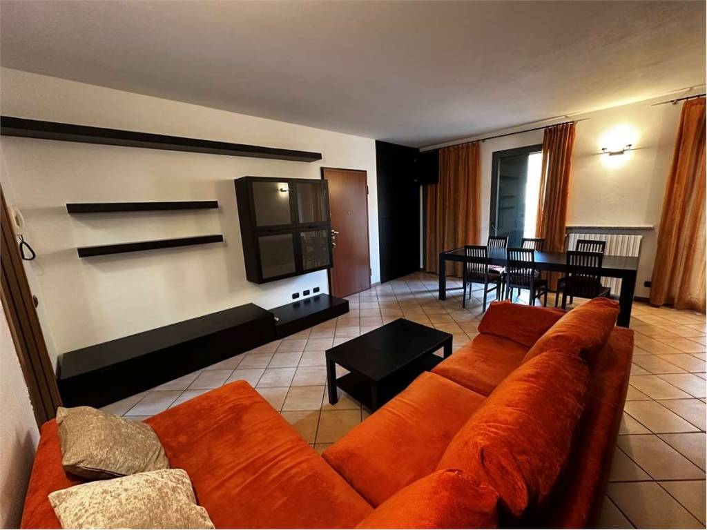 appartamento in affitto a Bogogno