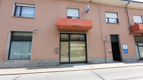 negozio in affitto a Borgomanero