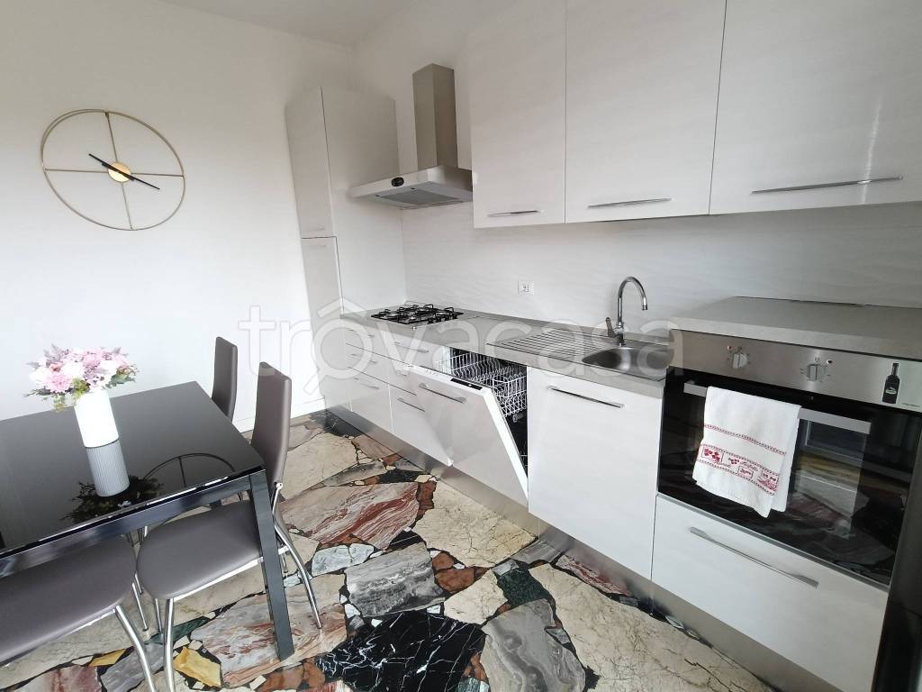 appartamento in affitto a Borgomanero