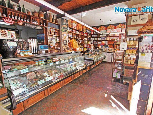 negozio in affitto a Borgomanero