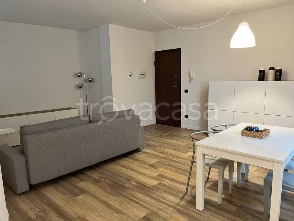 appartamento in affitto a Borgomanero