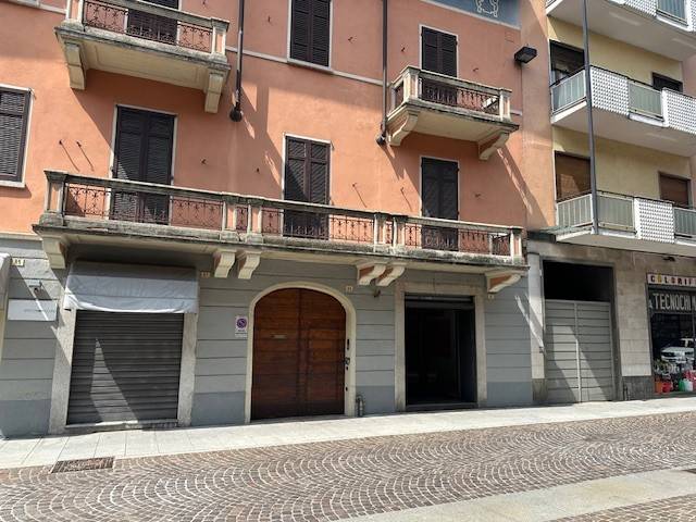 negozio in affitto a Borgomanero