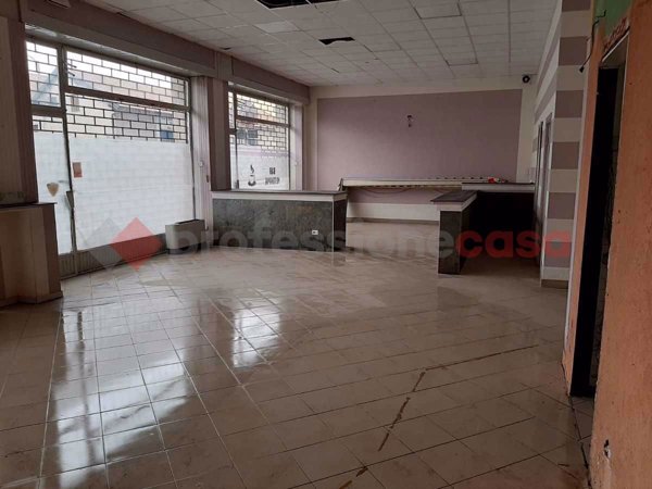 negozio in affitto a Borgomanero