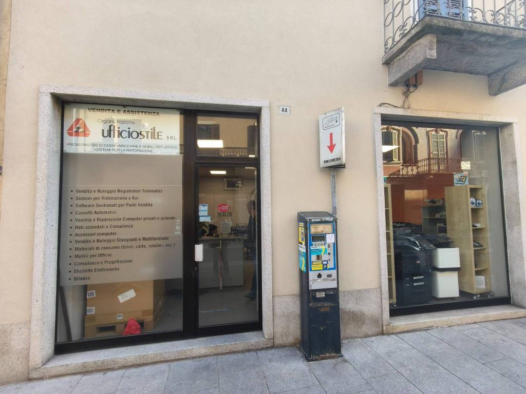 negozio in affitto a Borgomanero