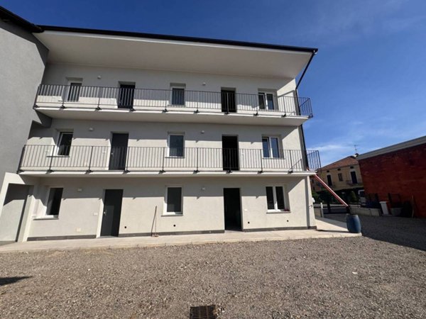 appartamento in affitto a Borgomanero in zona Vergano