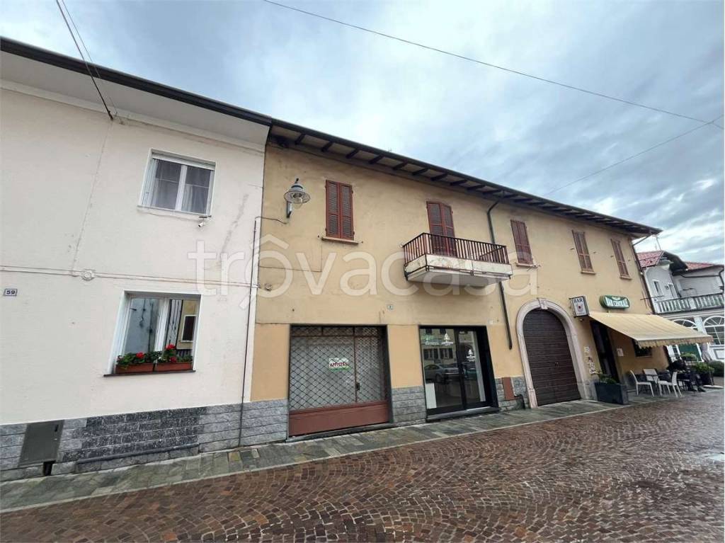 appartamento in affitto a Borgo Ticino