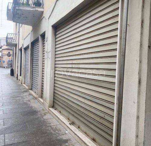 negozio in affitto a Cameri