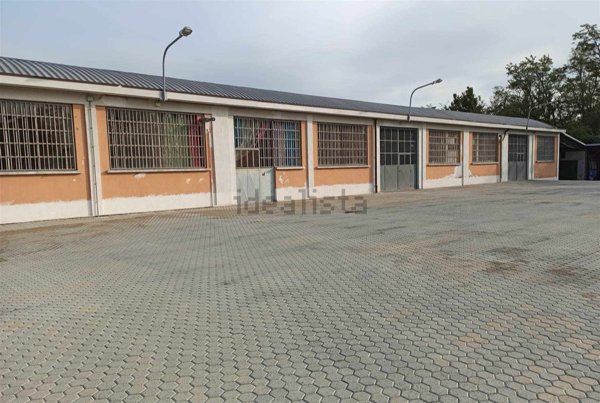 locale di sgombero in affitto a Cameri