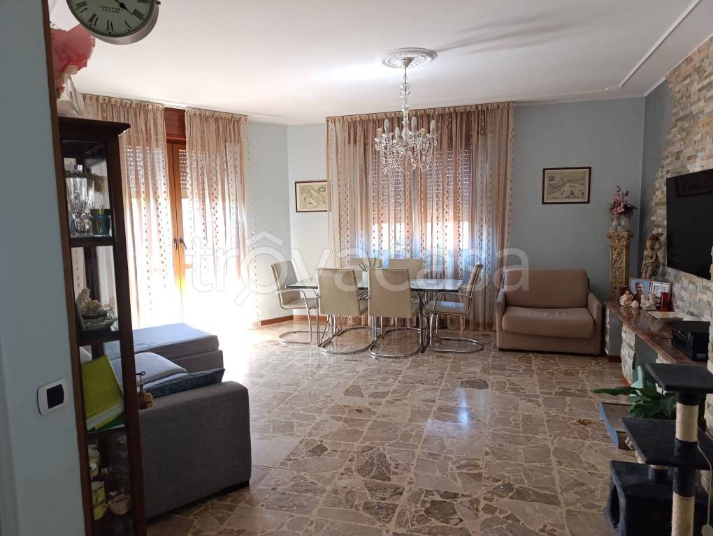appartamento in affitto a Cameri