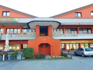 locale commerciale in affitto a Castelletto sopra Ticino