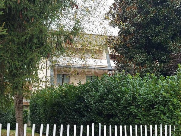 appartamento in affitto a Castelletto sopra Ticino