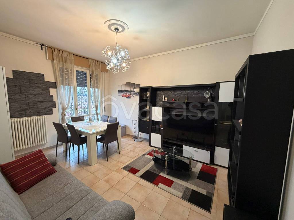 appartamento in affitto a Castelletto sopra Ticino