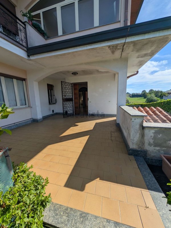 appartamento in affitto a Castelletto sopra Ticino