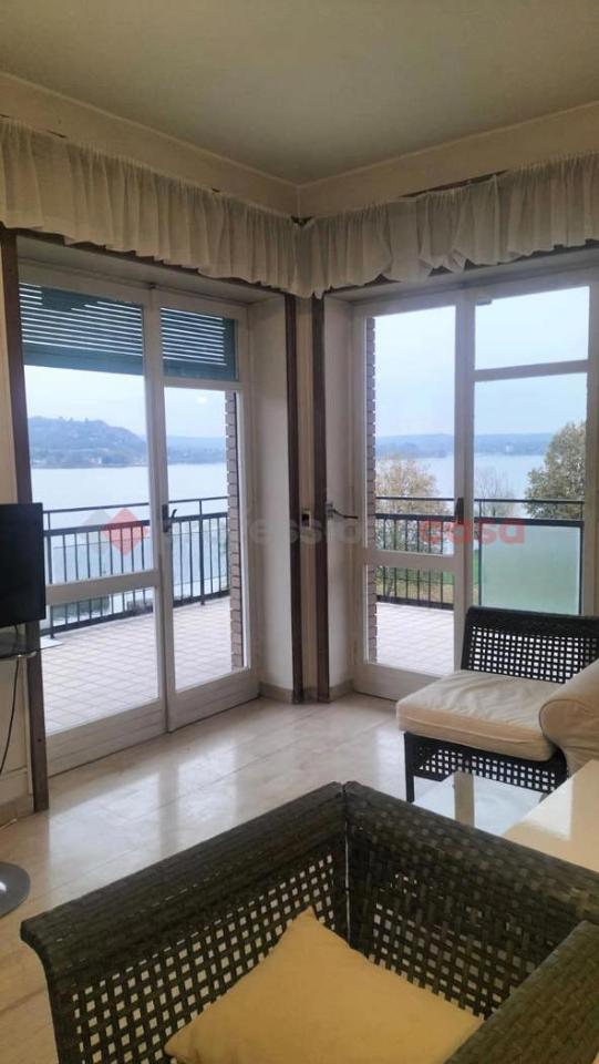 appartamento in affitto a Dormelletto