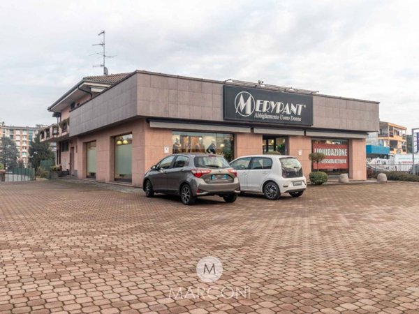 negozio in affitto a Dormelletto