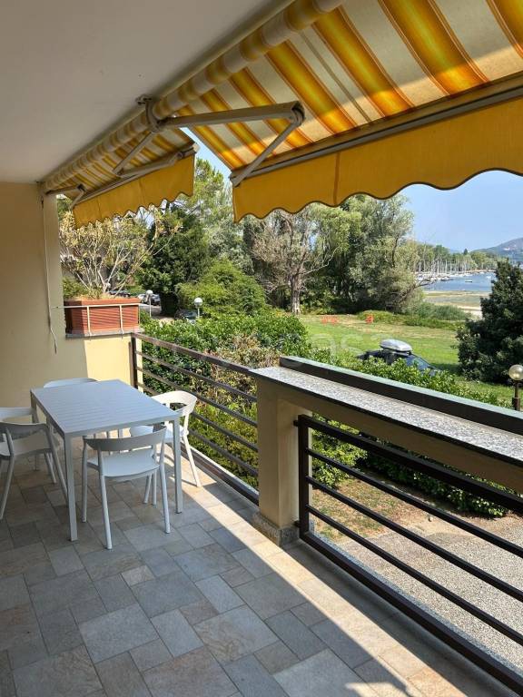 appartamento in affitto a Dormelletto