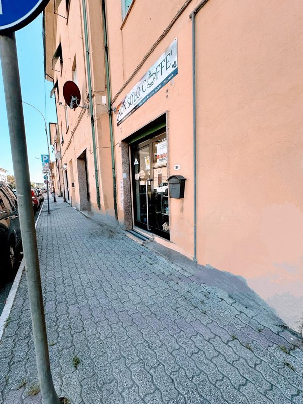 locale commerciale in affitto a Campiglia Marittima in zona Venturina