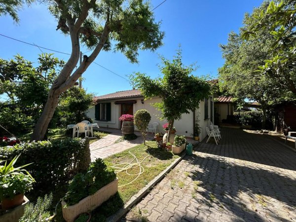 casa indipendente in affitto a Castagneto Carducci