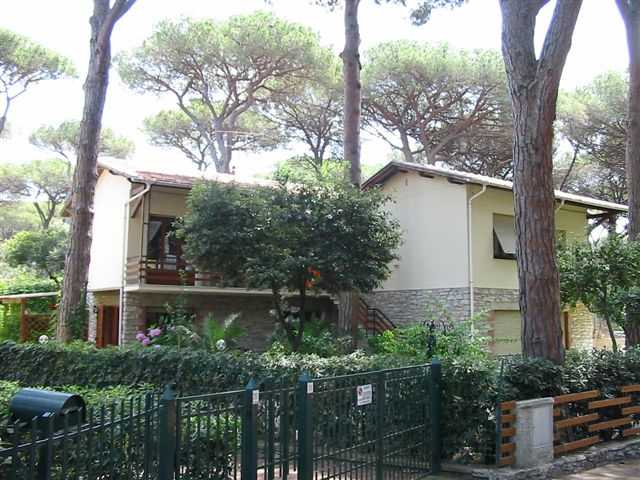 appartamento a Castagneto Carducci in zona Marina di Castagneto Carducci