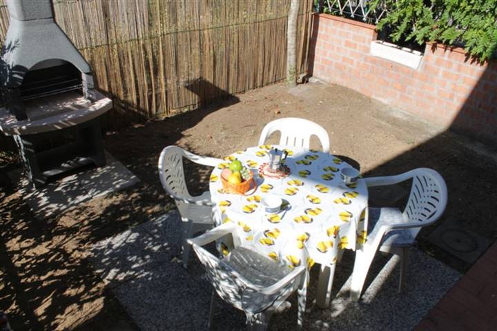 appartamento a Castagneto Carducci in zona Marina di Castagneto Carducci