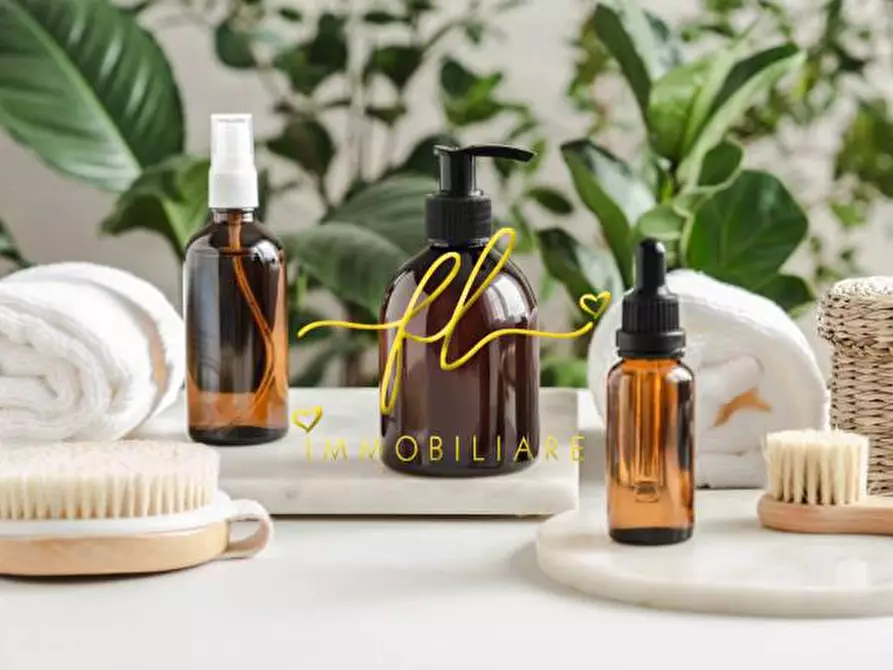 negozio in affitto a Cecina