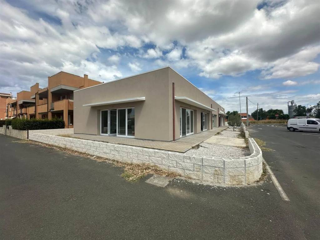 monolocale in affitto a Cecina