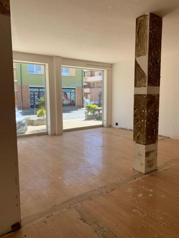 negozio in affitto a Cecina