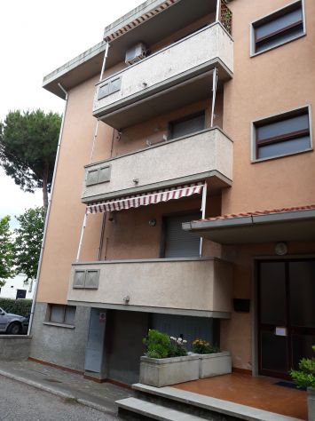 appartamento in affitto a Cecina