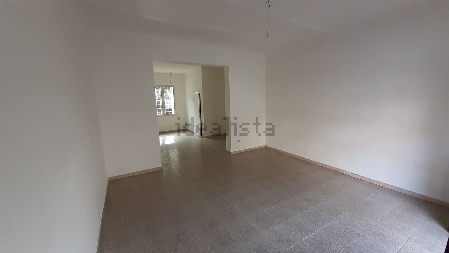 locale di sgombero in affitto a Cecina