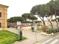 locale commerciale in affitto a Cecina