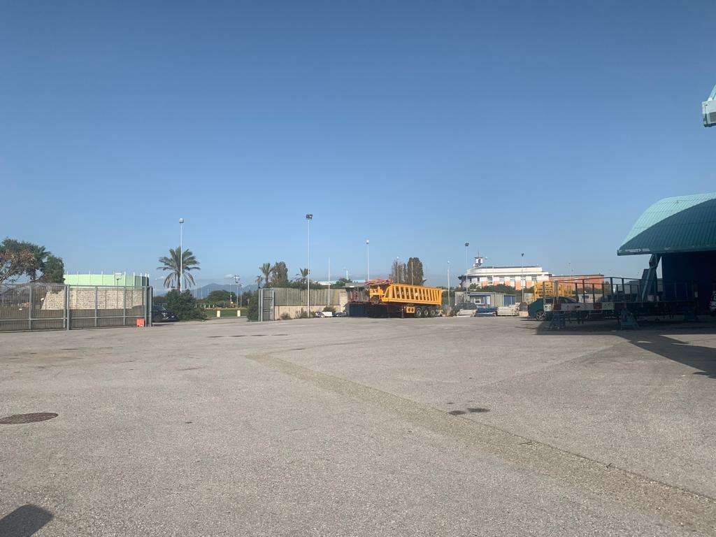 capannone in affitto a Collesalvetti in zona Guasticce