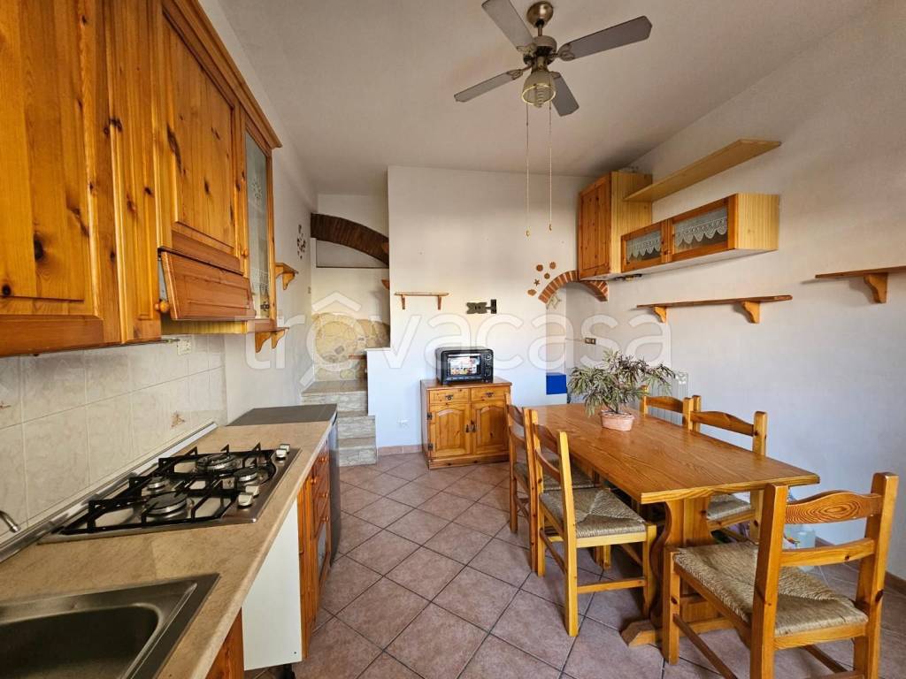 casa indipendente in affitto a Collesalvetti in zona Vicarello