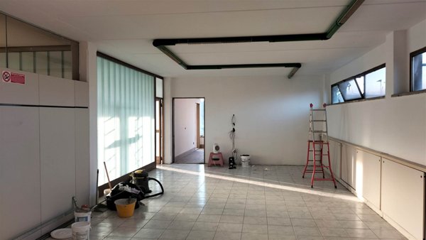 ufficio in affitto a Collesalvetti in zona Stagno