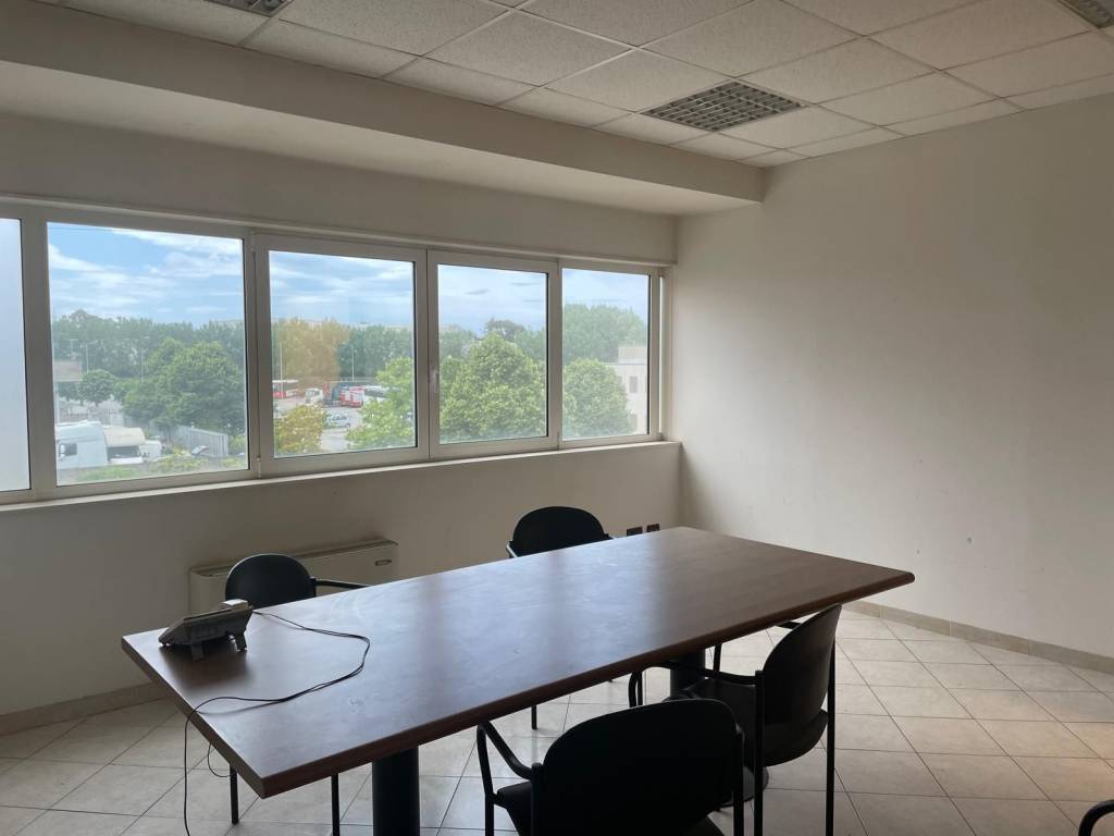 ufficio in affitto a Livorno