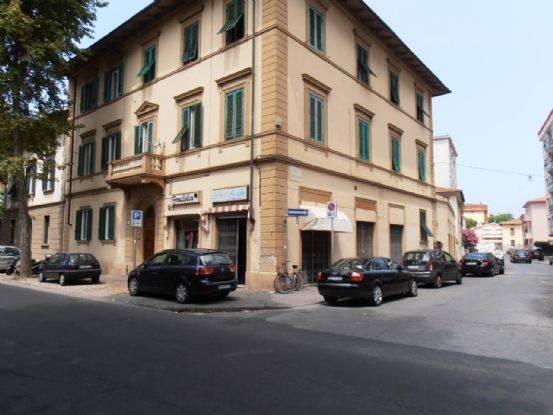 negozio in affitto a Livorno